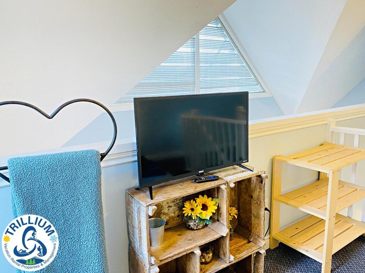 Cozy Studio Loft With 2 Baths Next To Slopes Blue Mountains Bagian luar foto